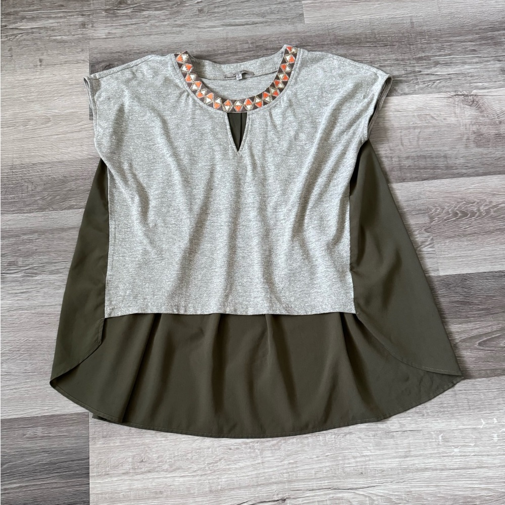 Miss Me Y2K hi low embroidered collar top medium